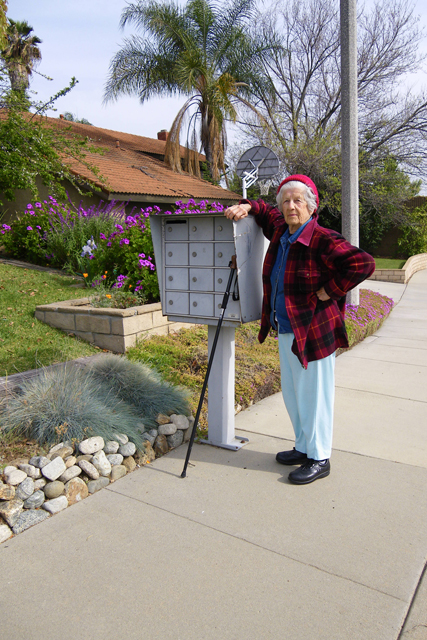 4x6-mom-mailbox-0806